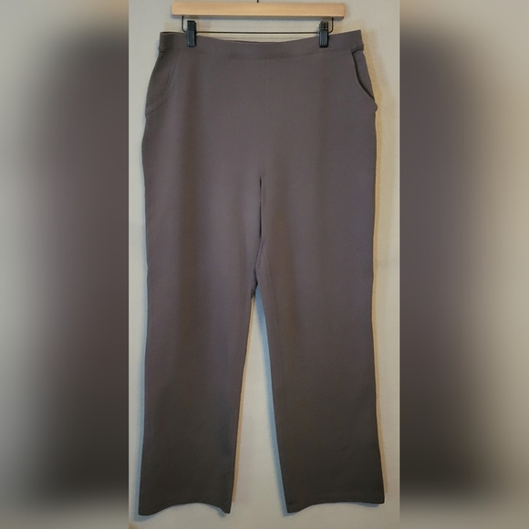 LL Bean Womens Gray Straight-Leg Pants. Size L Reg - Picture 1 of 7